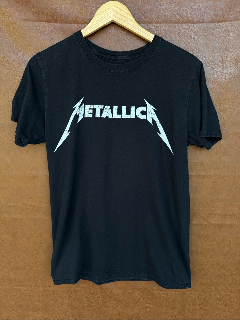 Metallica T Shirt Mens Medium Black White Logo Graphic Tee Heavy Metal Band